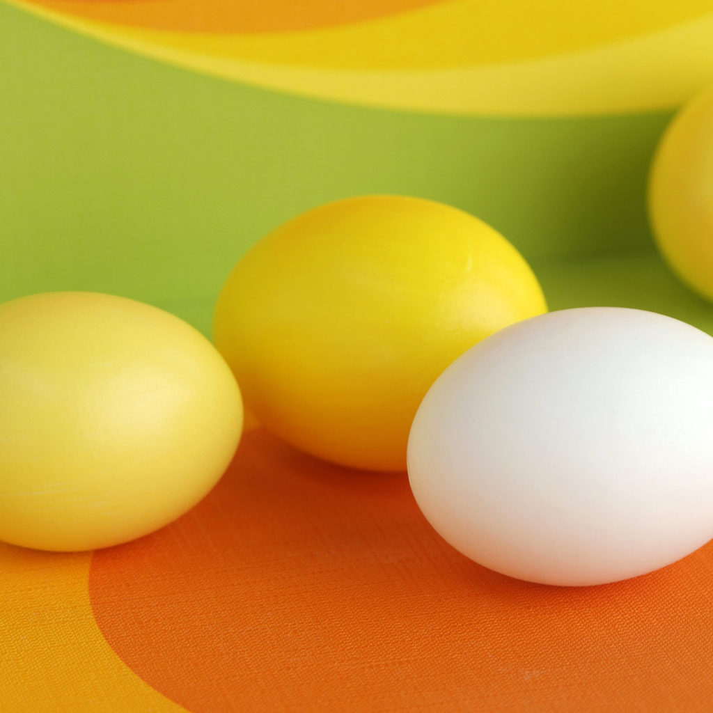 Желтые Пасхальные яйца