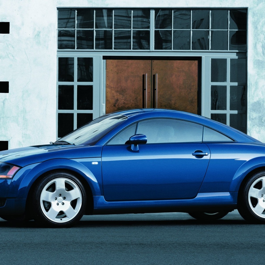 Audi  tt, синяя