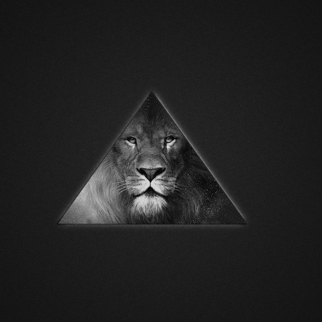 Лев в треугольнике