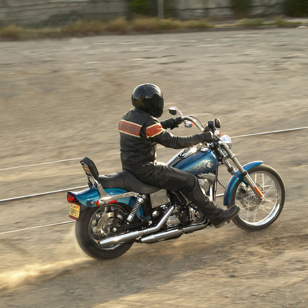 Новый надежный мотоцикл Harley-Davidson Dyna Switchback