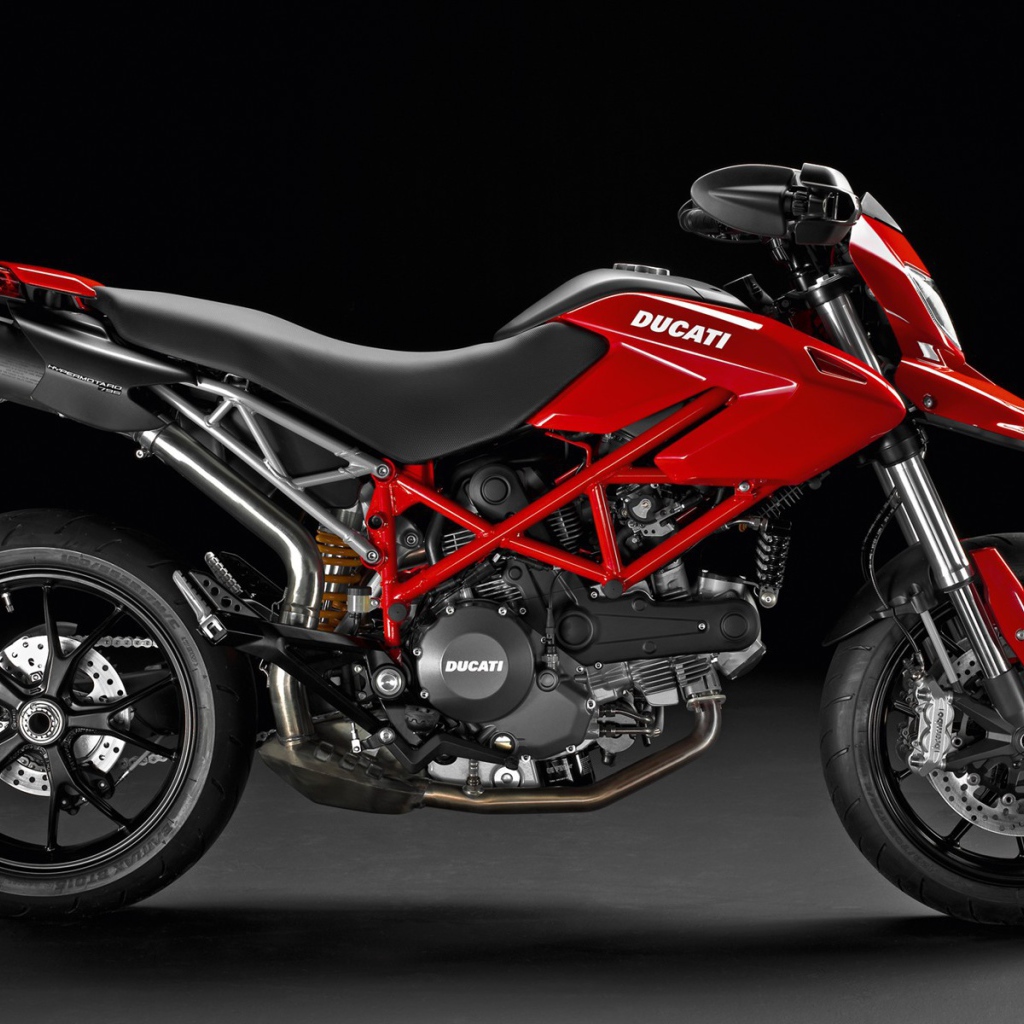Популярный мотоцикл Ducati Hypermotard