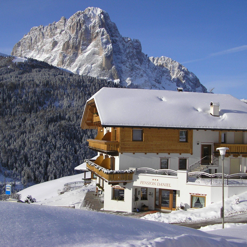Гостиница на горнолыжном курорте Сельва, Италия