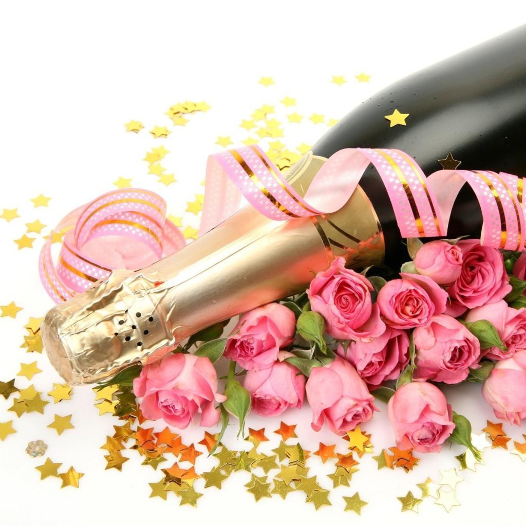 Шампанское и букет роз для любимой на 8 марта