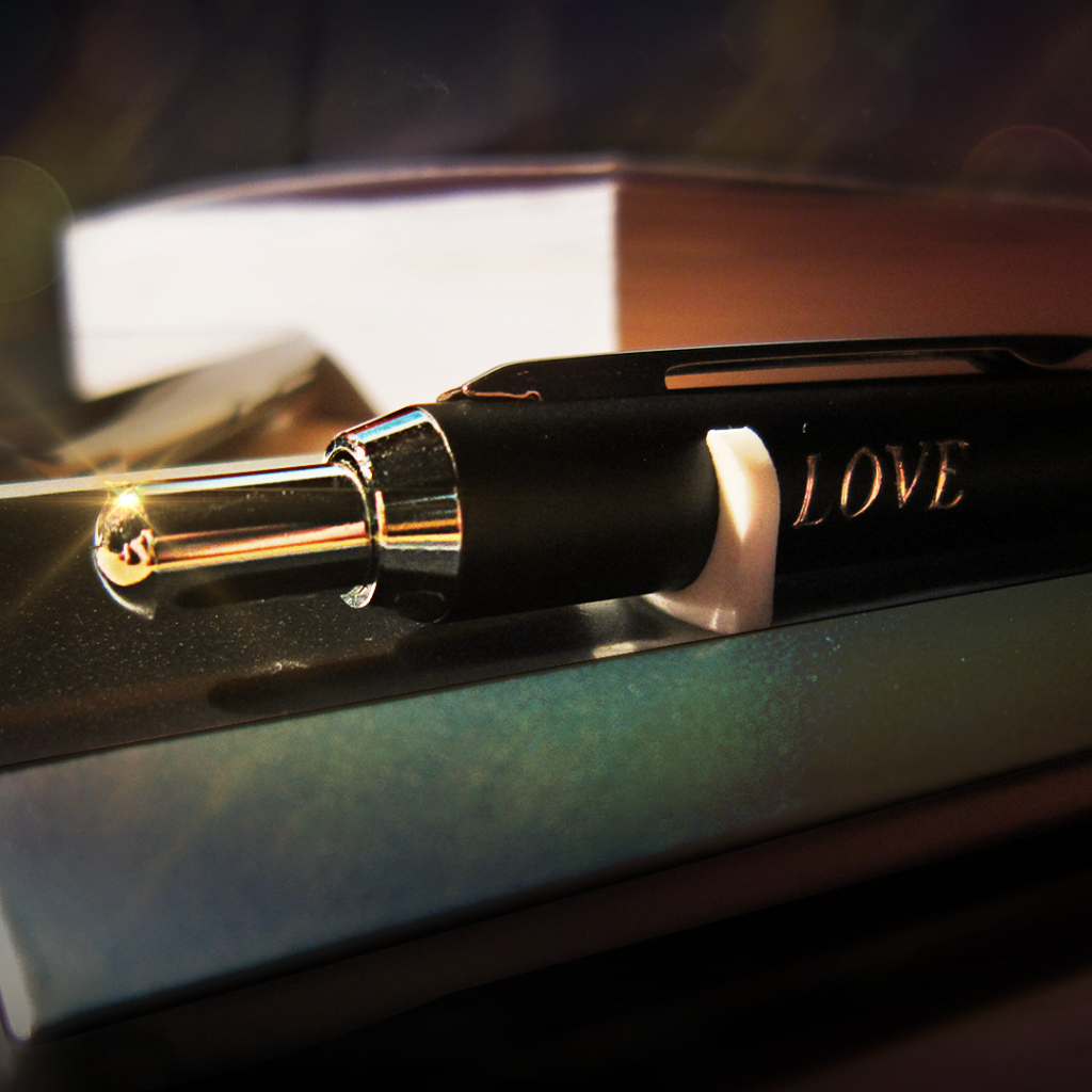 Гравировка на ручке слово Любовь