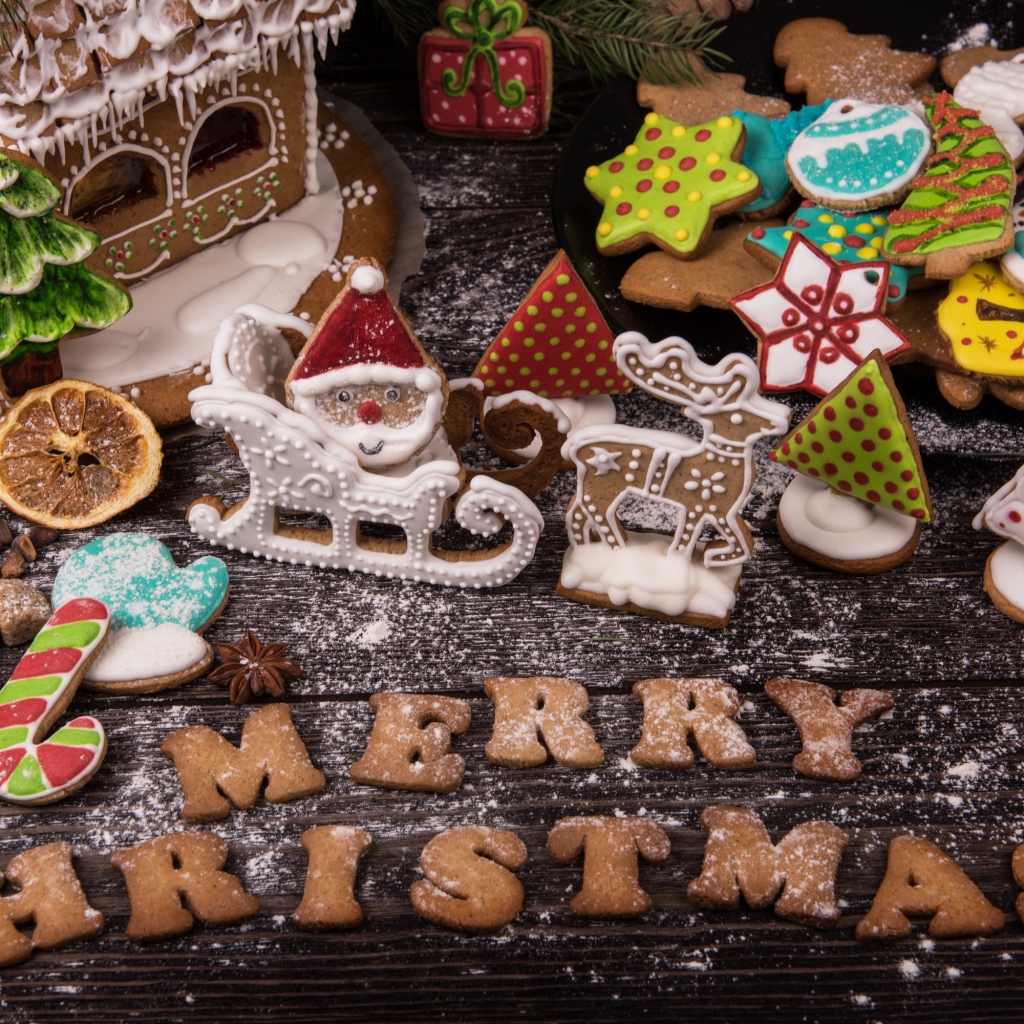 Угощения на праздник и печенье с буквами Merry Christmas