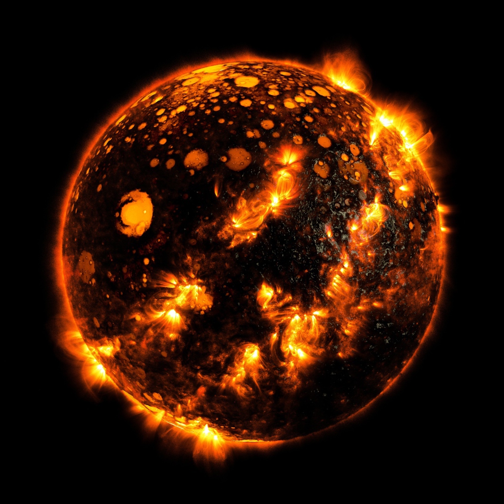 Огненная звезда Солнце на черном фоне 