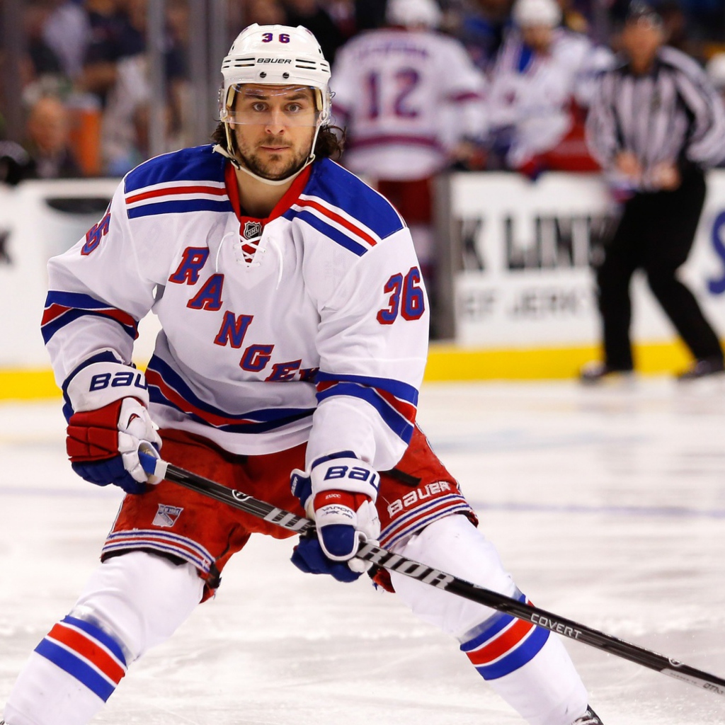 Хоккеист Матс Цуккарелло игрок клуба НьюЙорк Рейнджерс Обои для