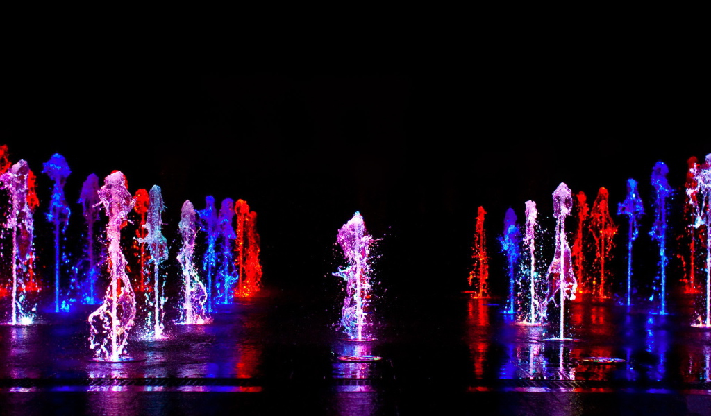 Разноцветный фонтан