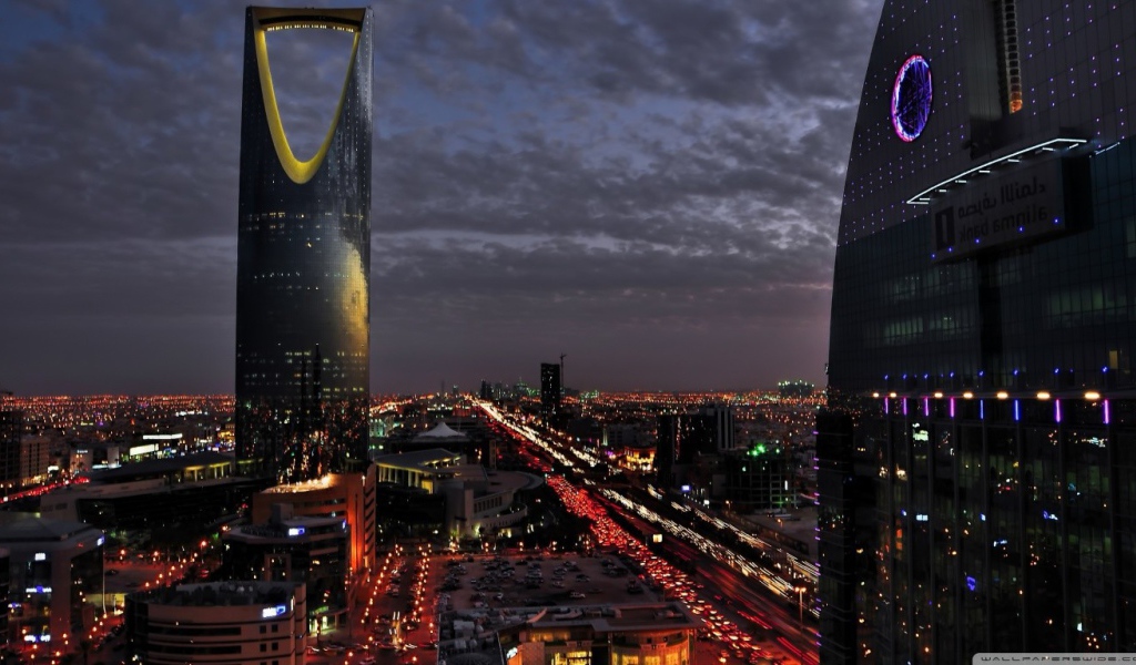 Город ночью Саудовская арабия 