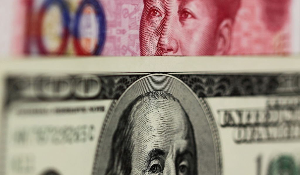 Юань и доллар