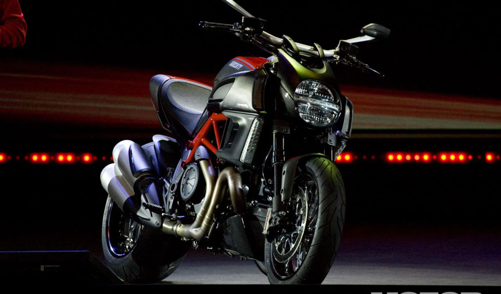 Мотоцикл модели Ducati Diavel