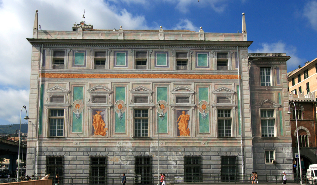 Стена дворца Сан Джорджио в Генуе, Италия