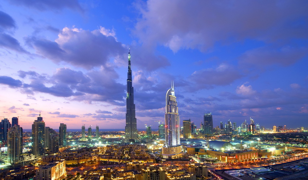 Панорама вечернего Дубаи