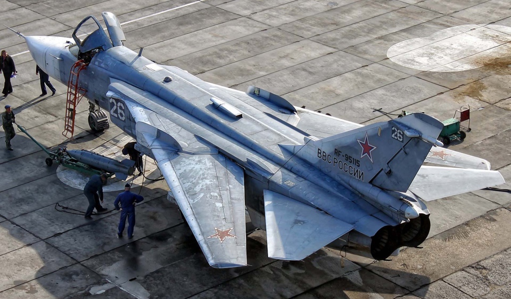Русский бомбардировщик Су-24