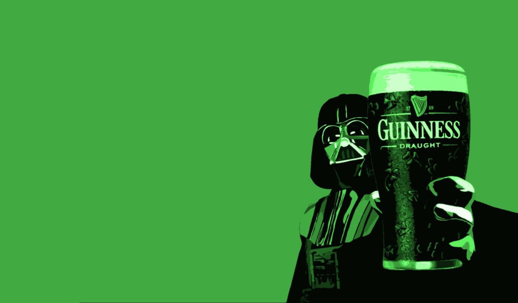 Дарт Вейдер с бокалом пива Guinness