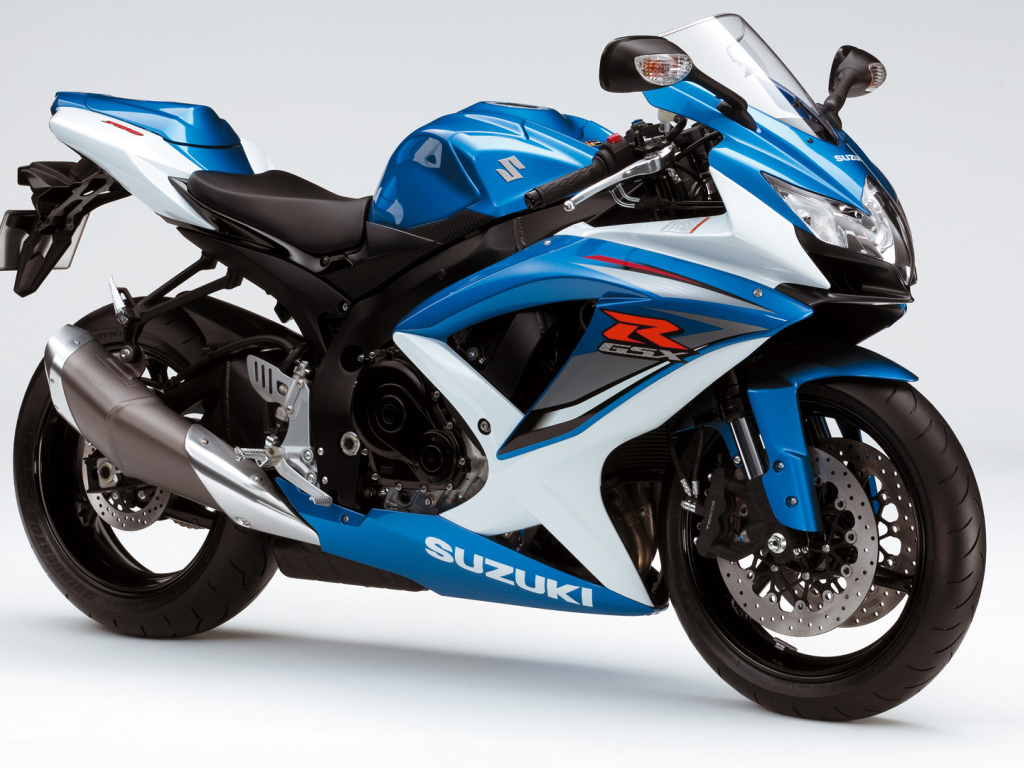 Новый надежный мотоцикл Suzuki  GSX-R 750
