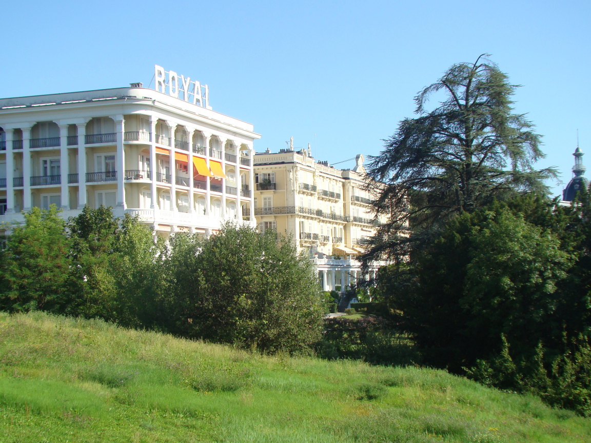 Роскошный отель на курорте Эвиан, Франция