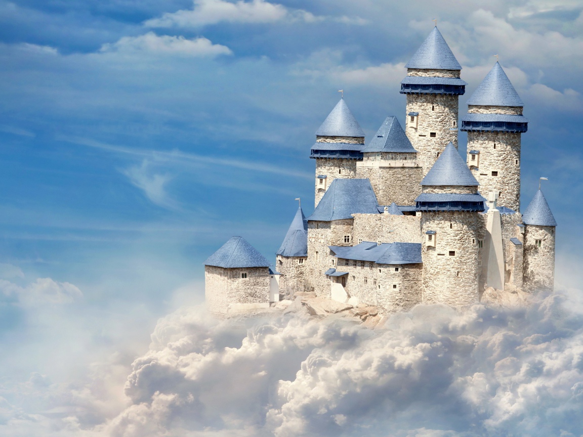 Замок на белых облаках в голубом небе 