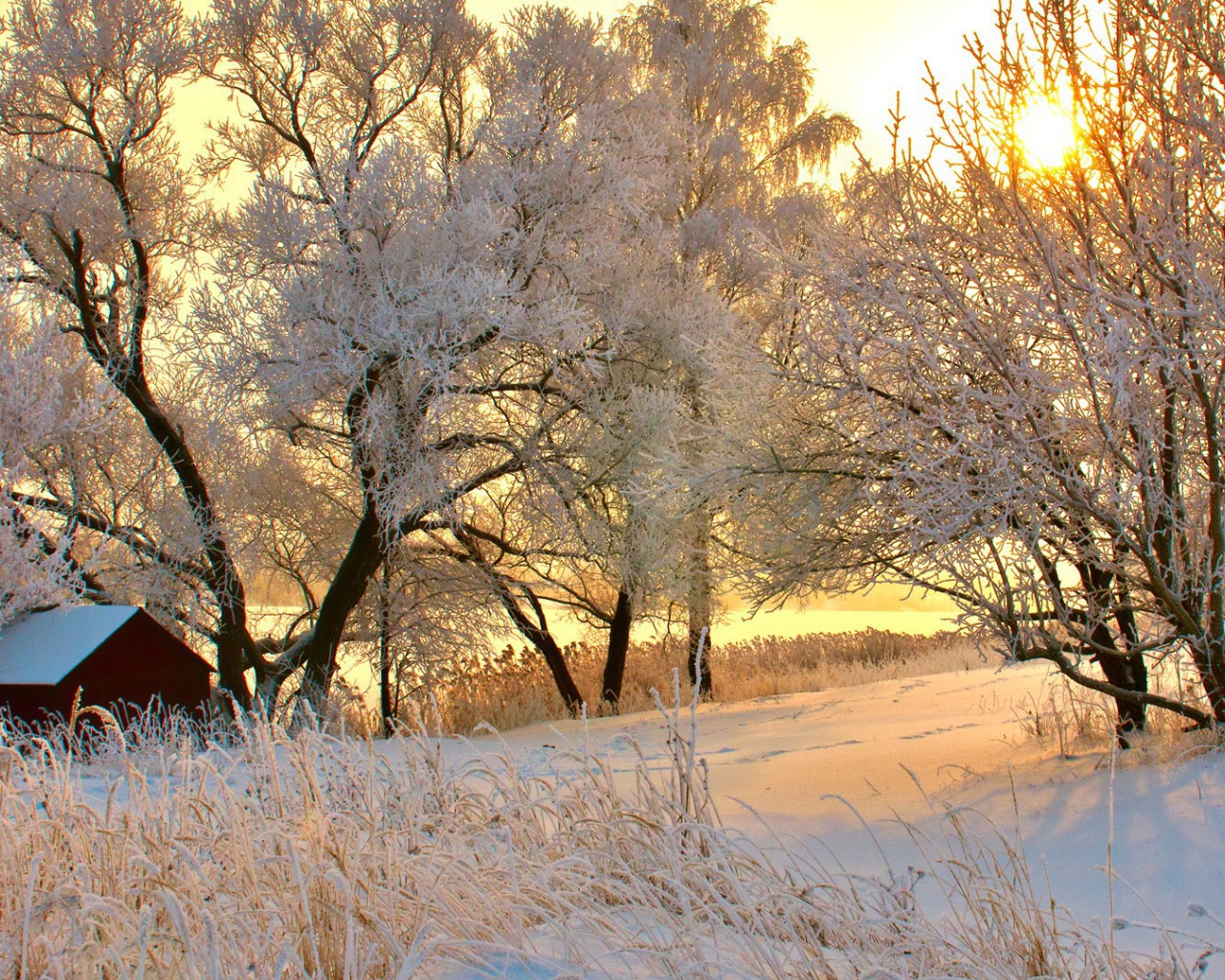 Зимний закат в Румынии