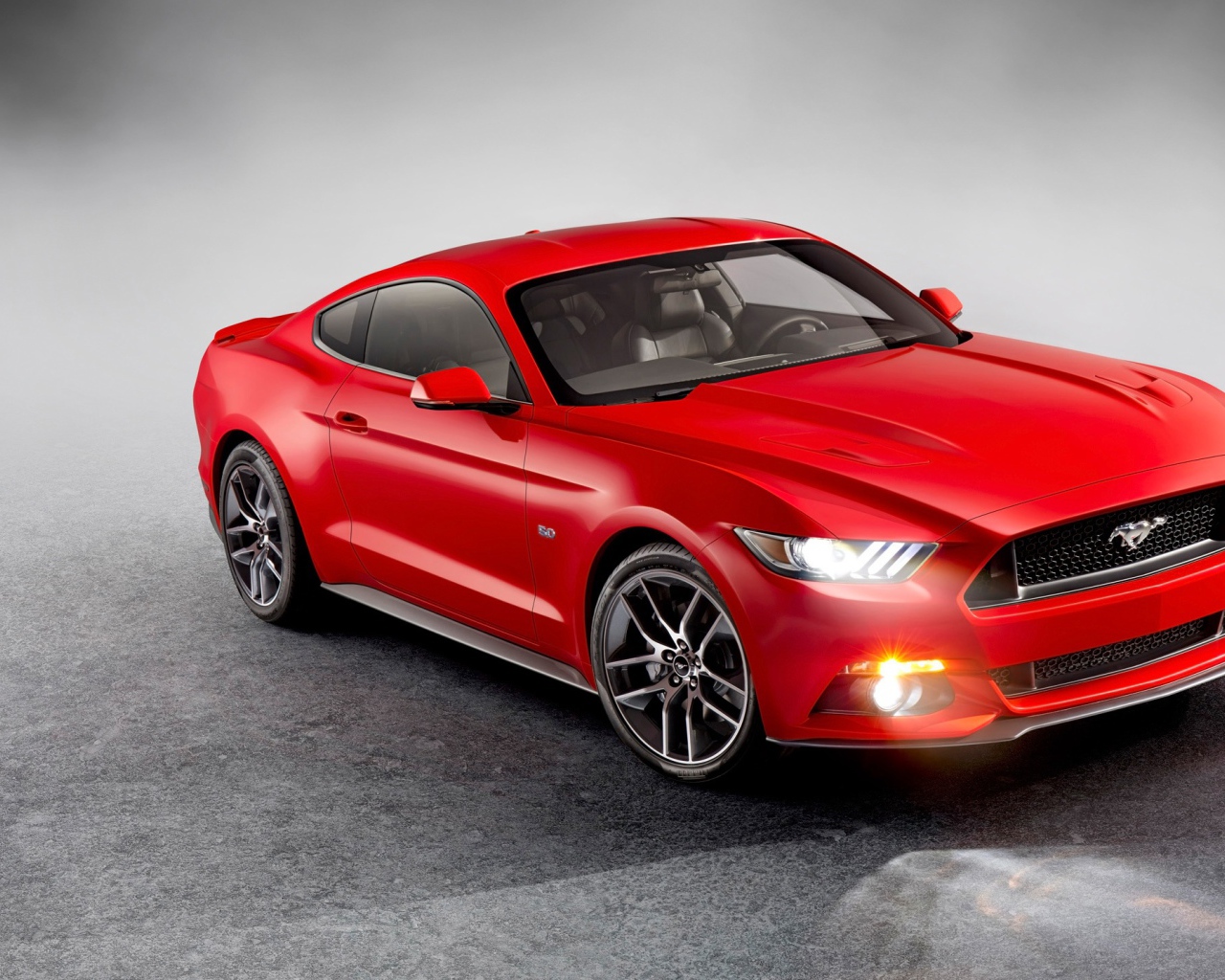 Ford mustang 2015 год
