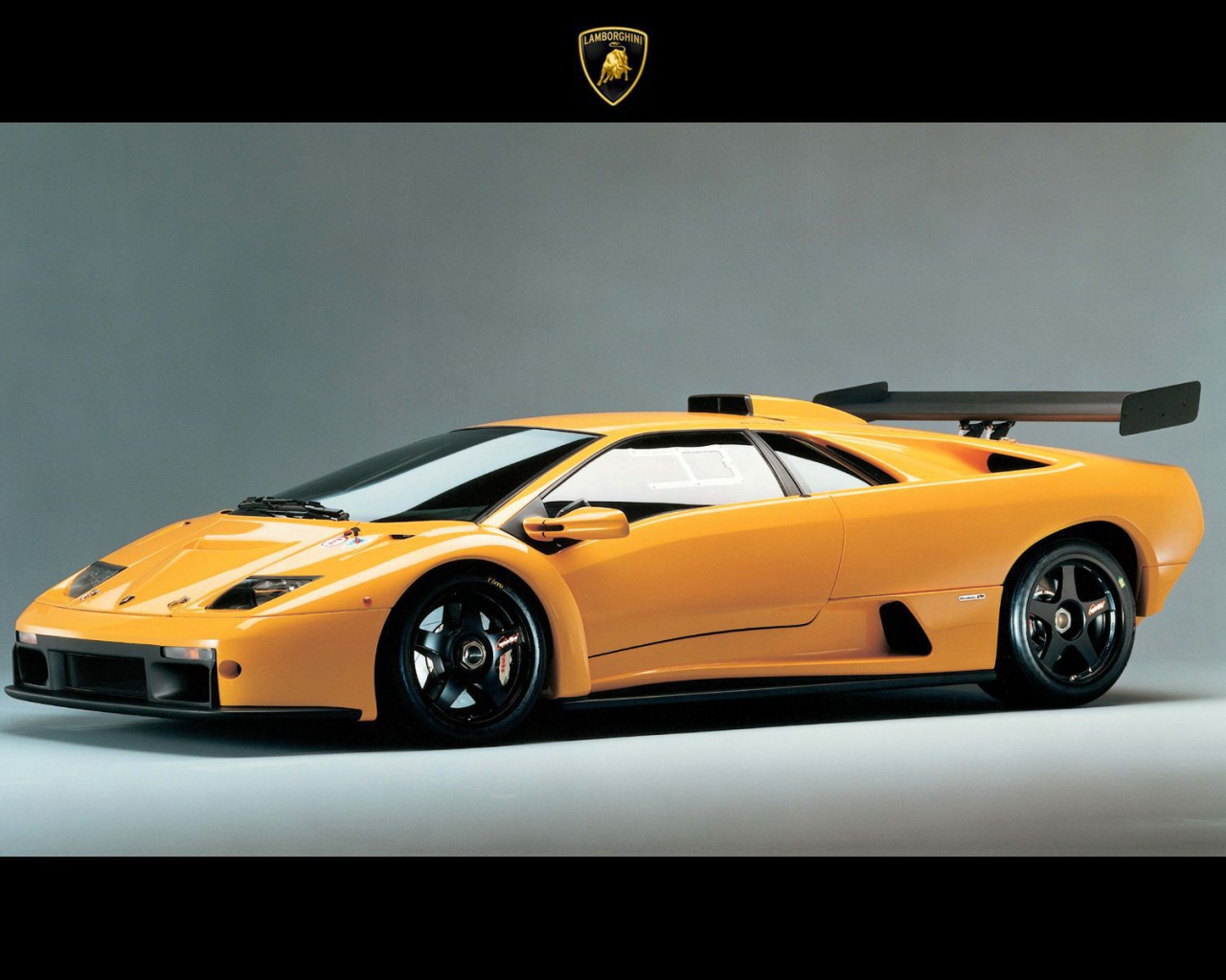 Новая машина Lamborghini Diablo
