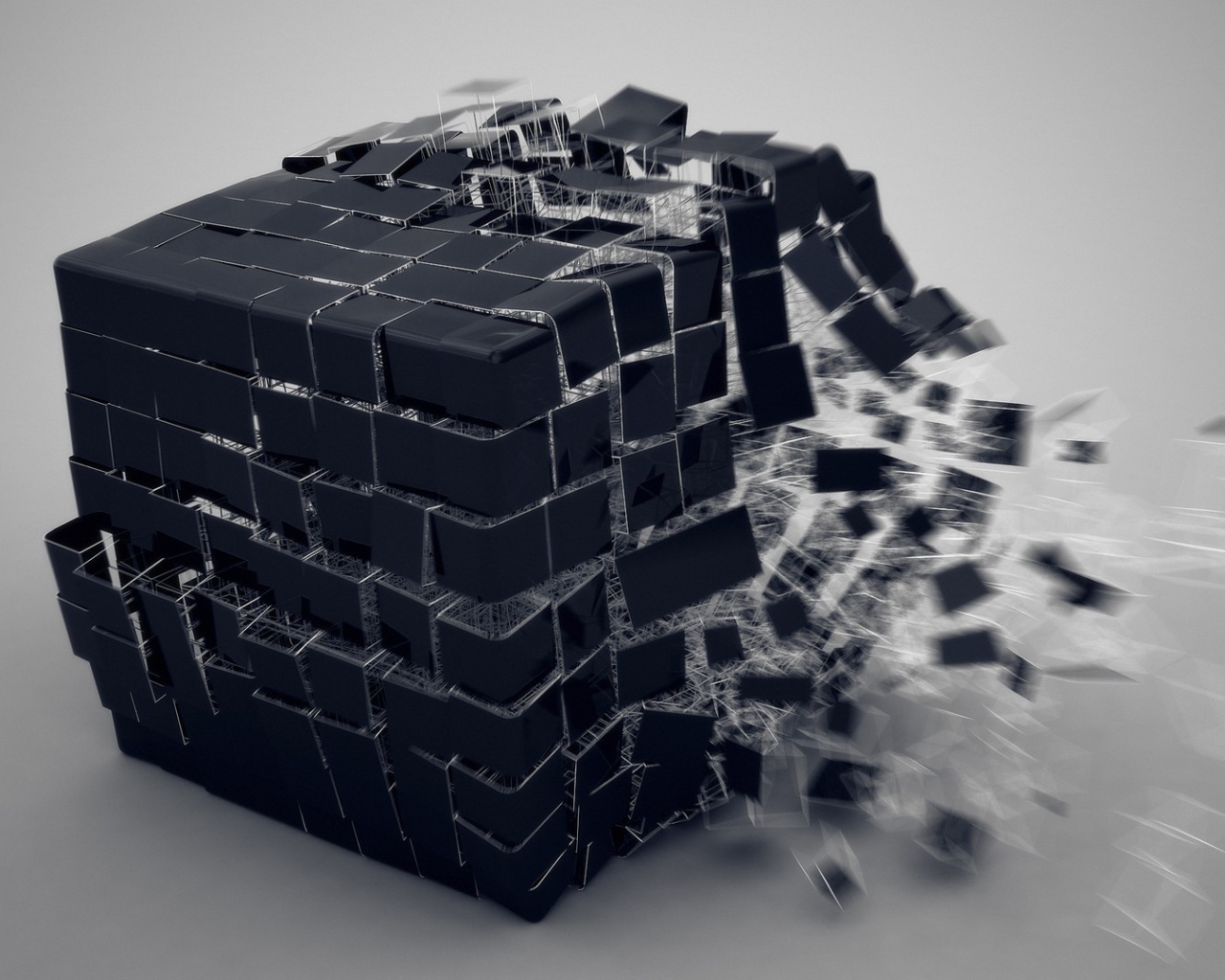 Черный куб распадается на части