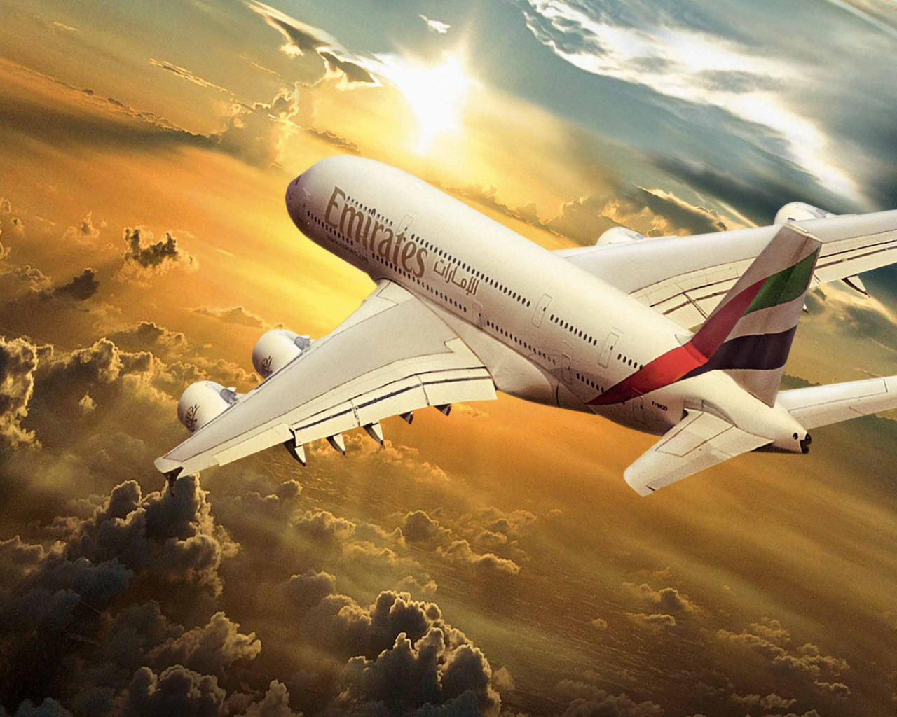 Airbus авиакомпании Emirates в лучах солнца