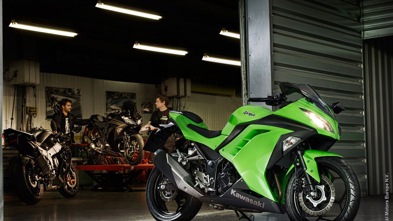 Новый надежный мотоцикл Kawasaki Ninja 300
