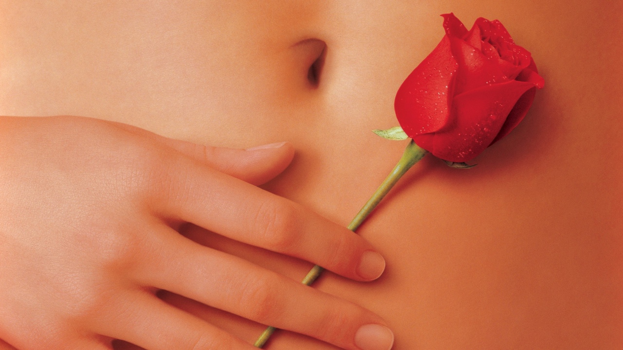 Rose on his stomach in women