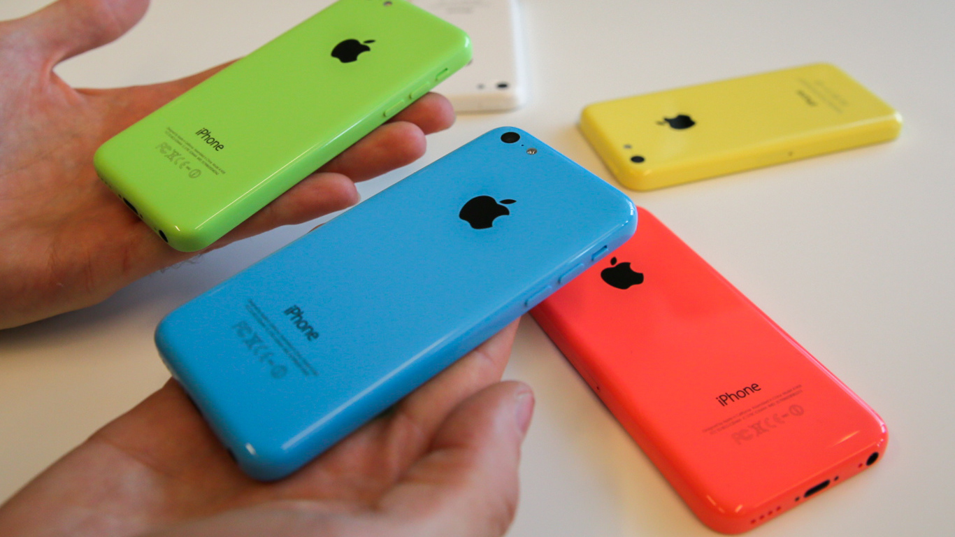Демонстрация всех цветов Iphone 5C
