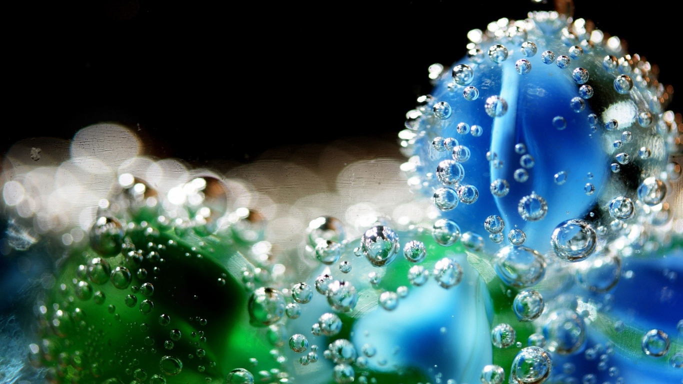 Пузырьки на воде
