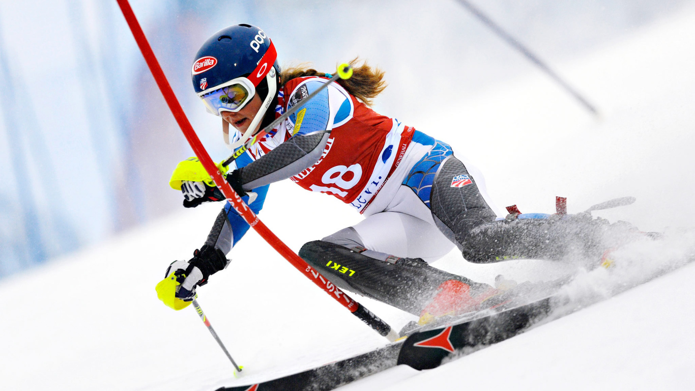 Обладательница золотой медали американская лыжница Микаэла Шиффрин на олимпиаде в Сочи
