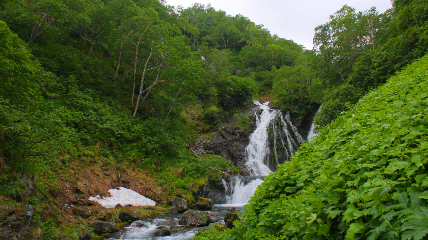 Сосновский водопад Камчатка, Россия 