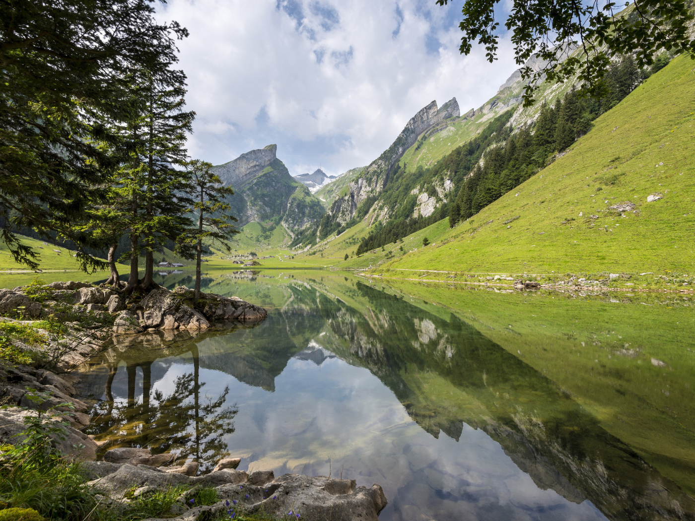 Озеро в Альпах