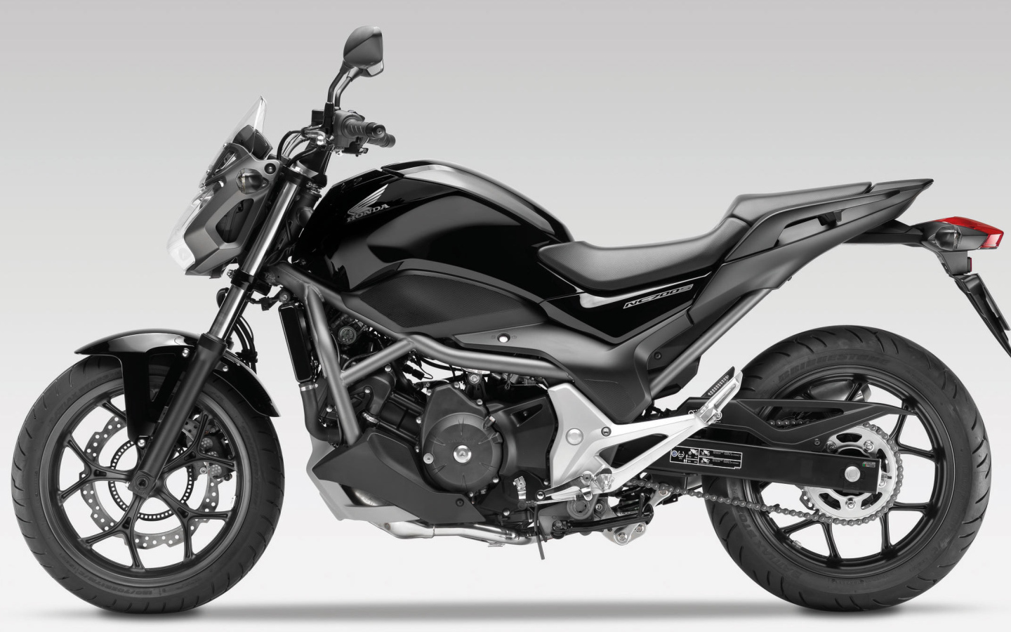 Мотоцикл модели Honda NC 700 S