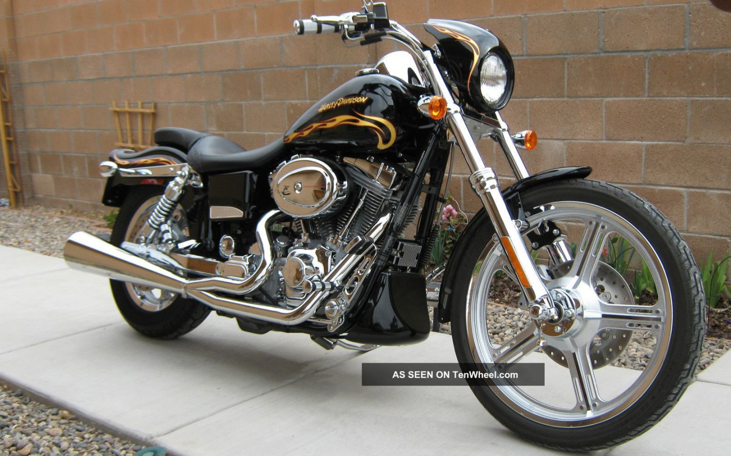 Новый мотоцикл Harley-Davidson Dyna Switchback