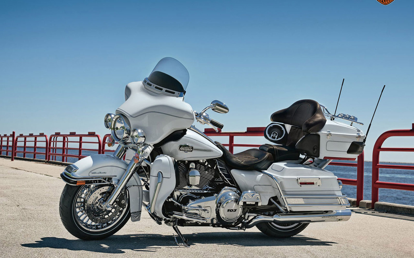 Надежный мотоцикл Harley-Davidson Electra Glide Ultra Classic