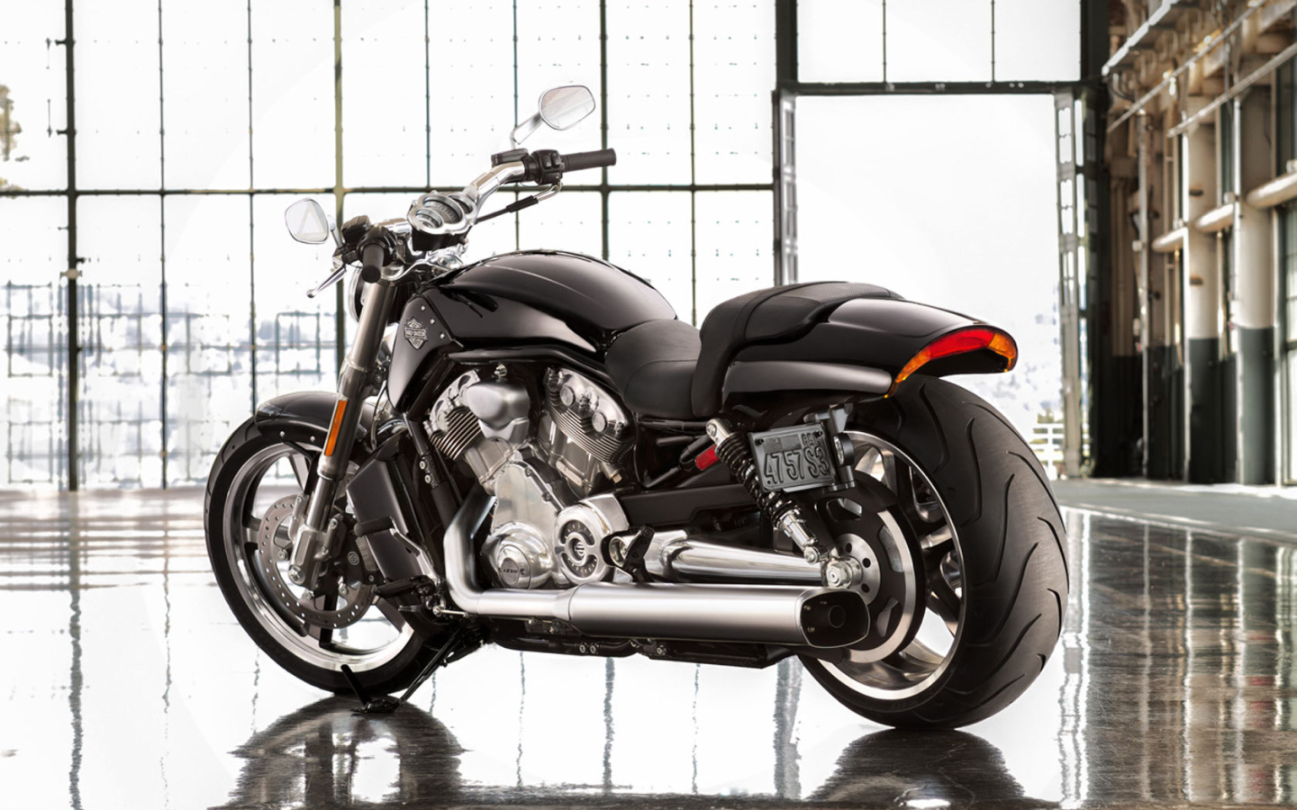 Тест-драйв мотоцикла Harley-Davidson V-Rod Muscle