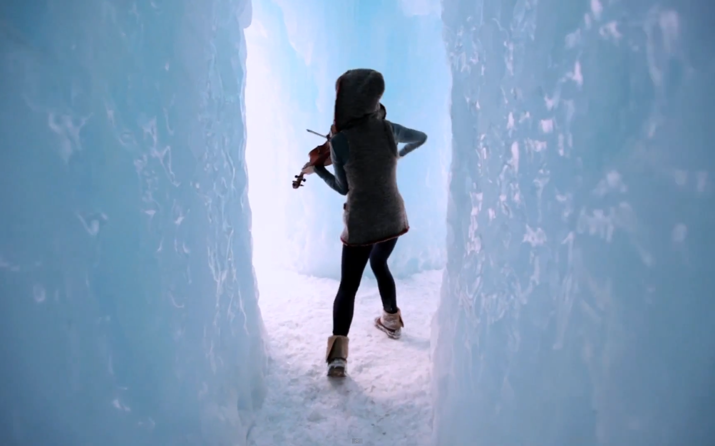 Violinist in the ice