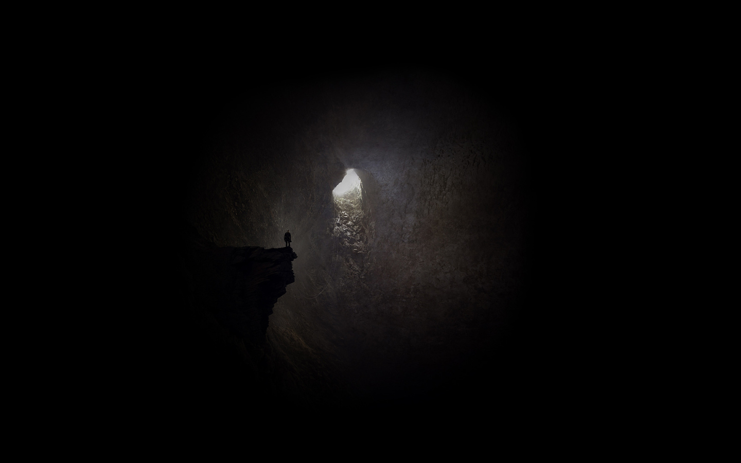 Свет на выходе из пещеры