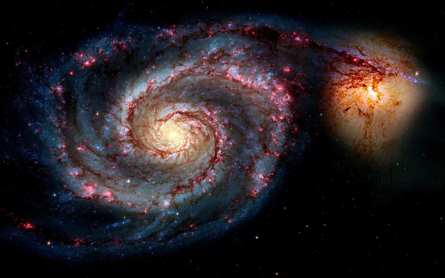 Слияние галактик в космосе