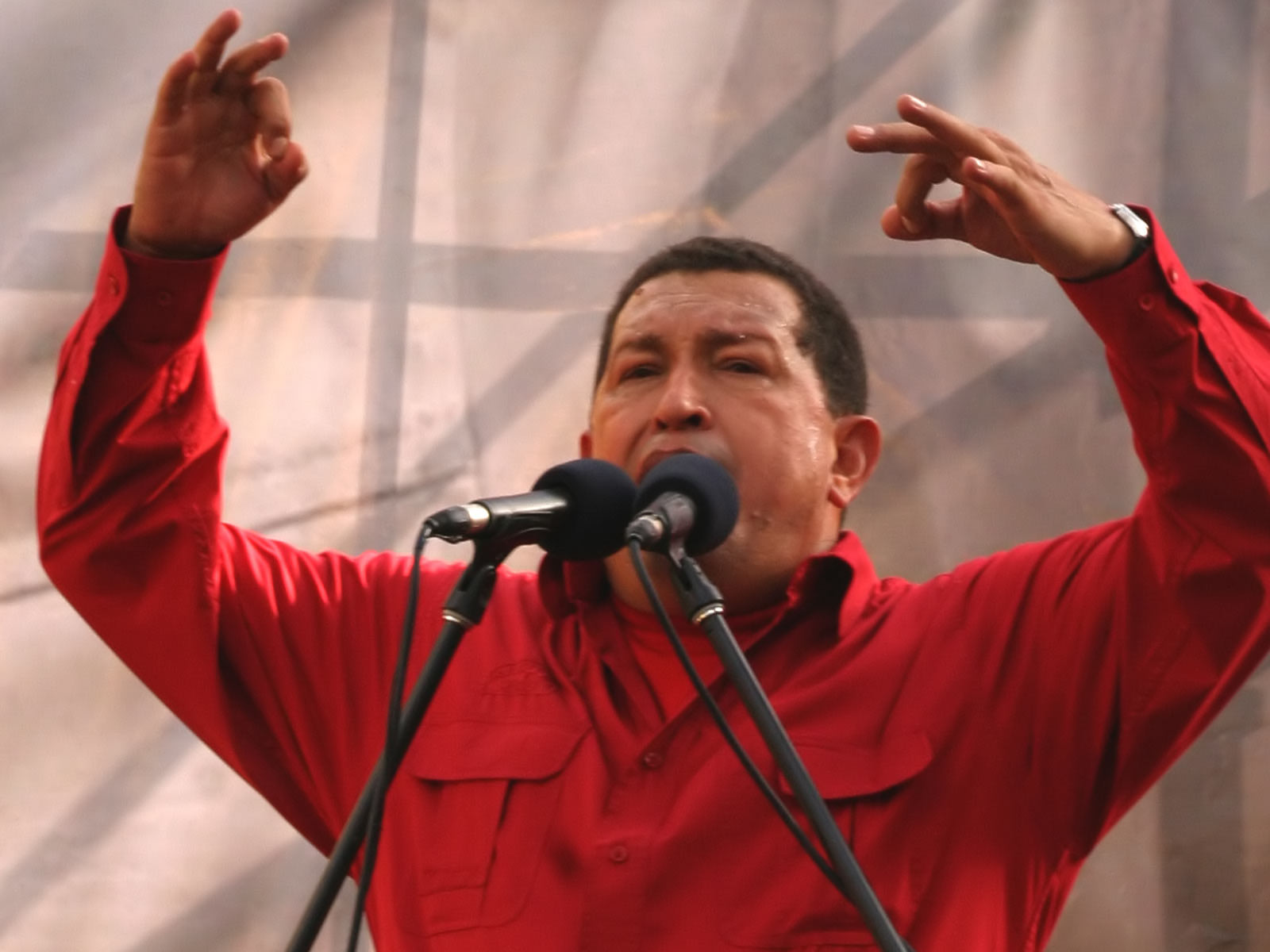 http://www.zastavki.com/pictures/1600x1200/2008/Men_Politics_Hugo_Chavez_010908_.jpg