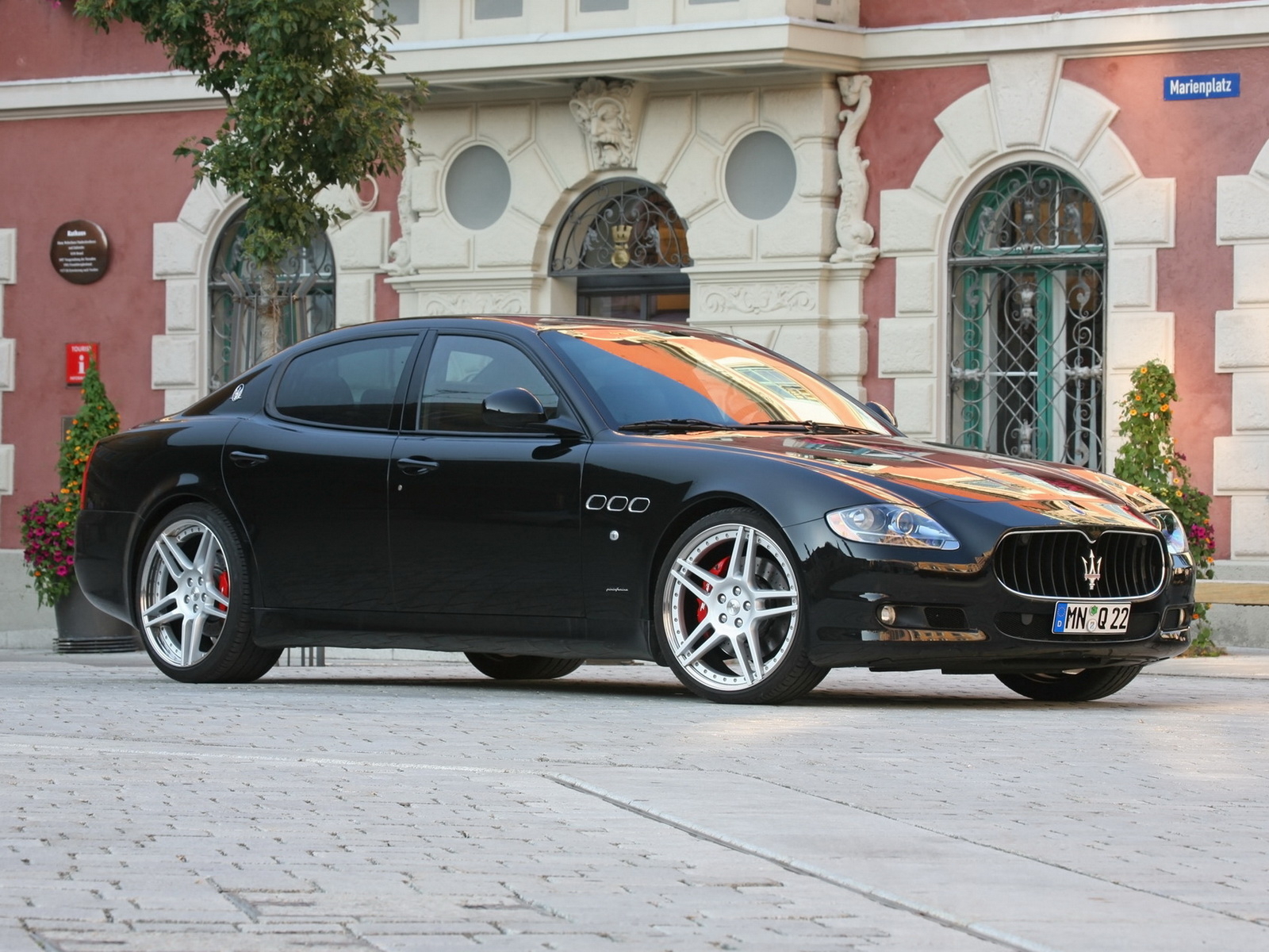 2011-Novitec-Tridente-Maserati-Quattroporte