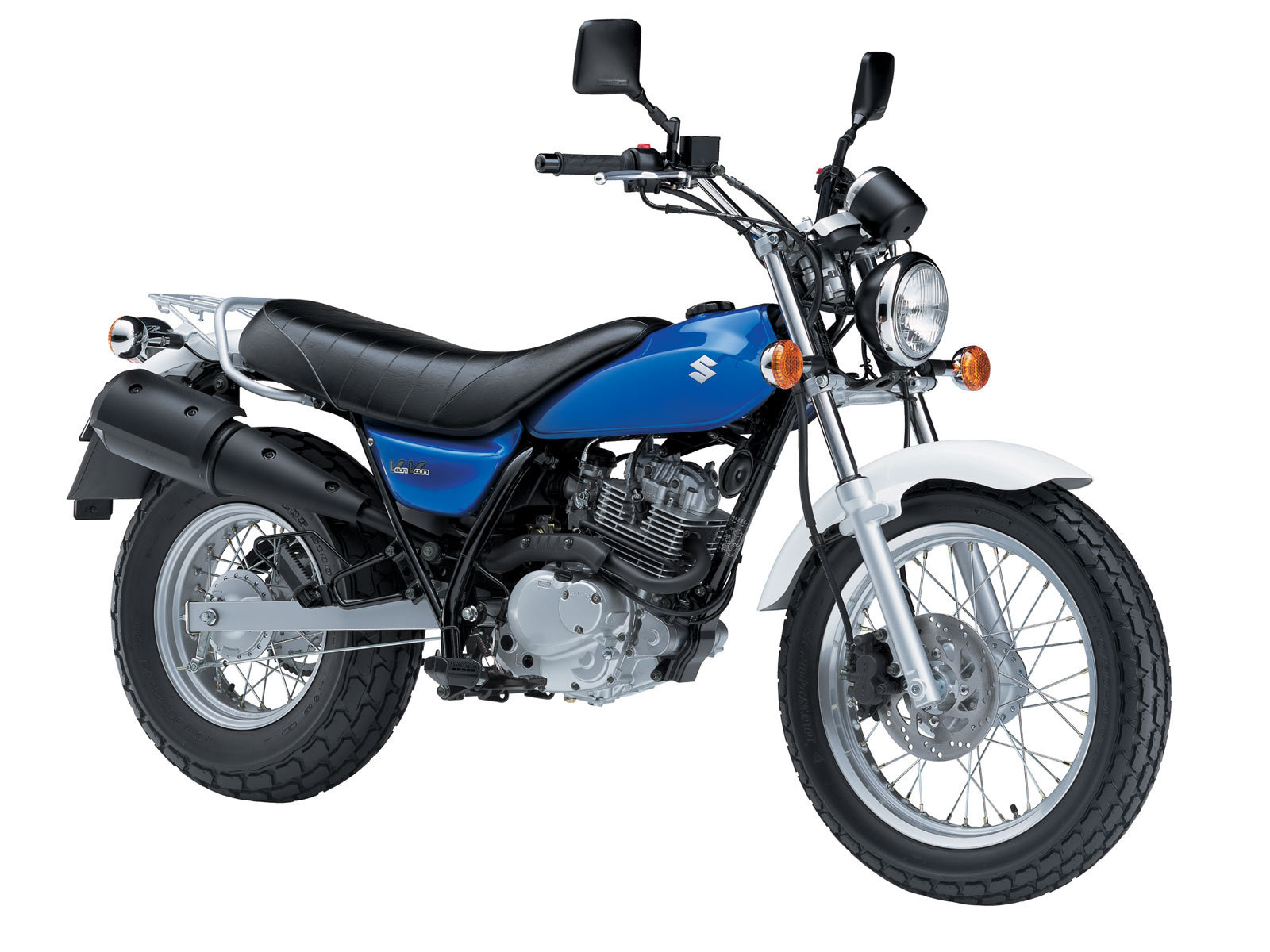Test drive a motorcycle Suzuki RV 125 
