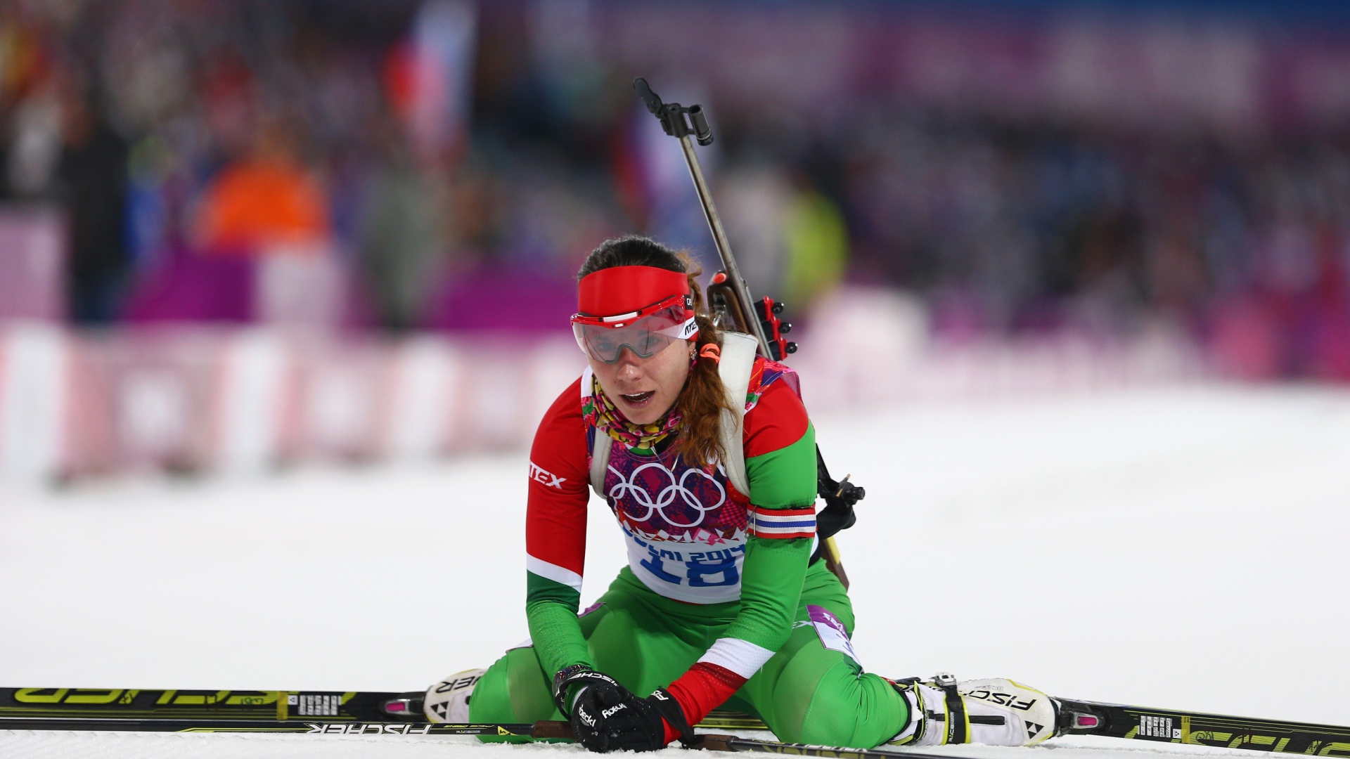 Обладательница бронзовой медали белорусская биатлонистка  Надежда Скардино на олимпиаде в Сочи
