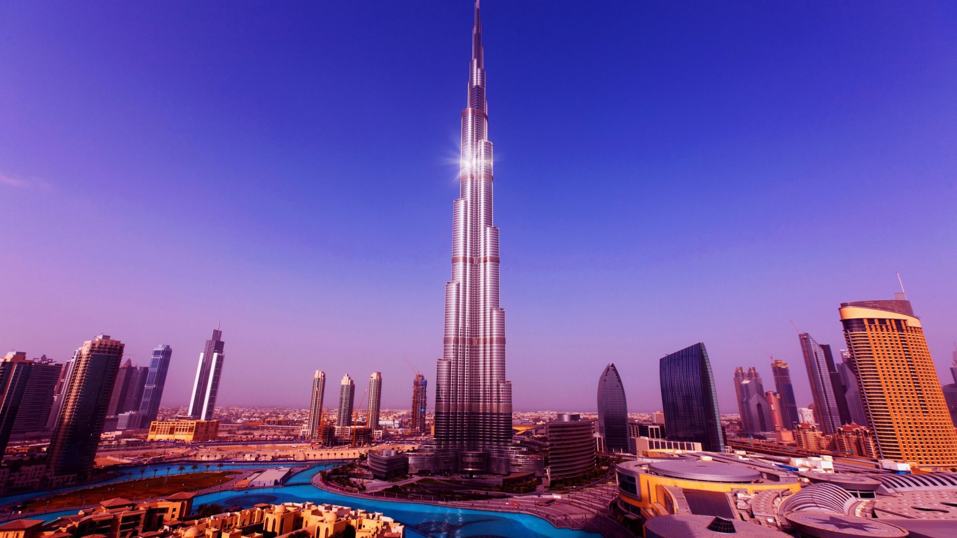Высочайшее здание мира в Дубаи