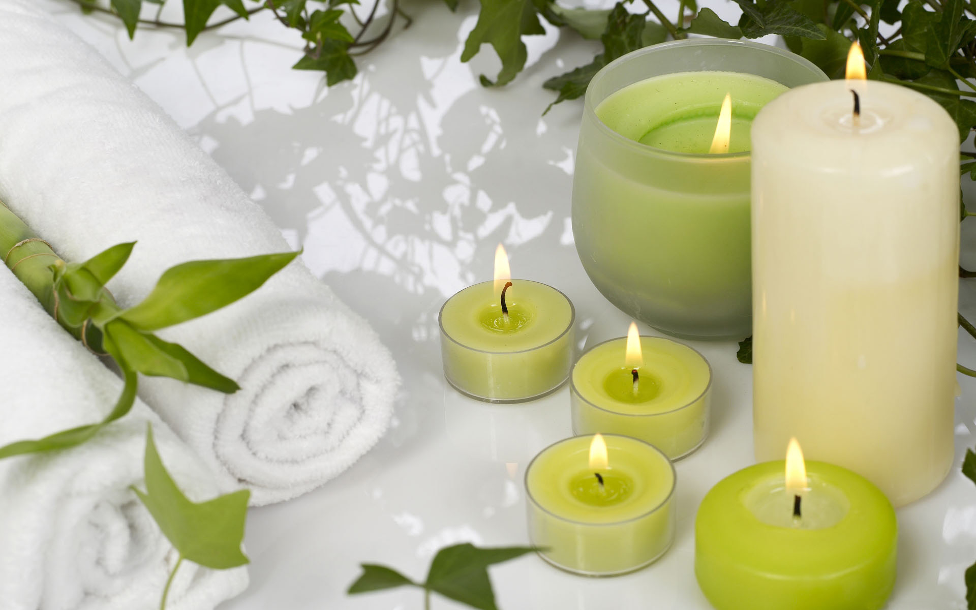 Green candles wallpapers and images - wallpapers, pictures, photos