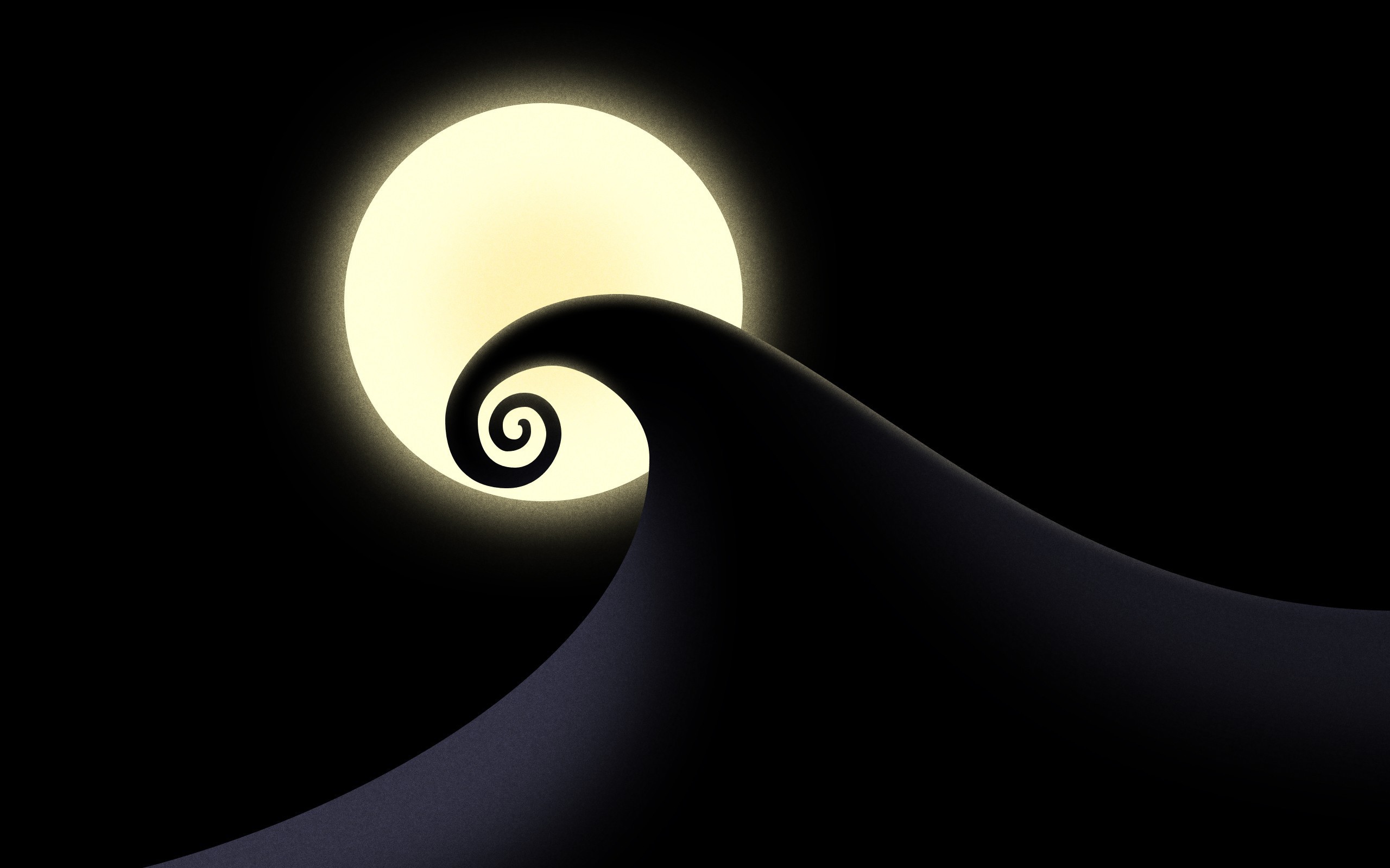 Черная волна на фоне луны