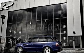 Project-Kahn-Cosworth-Range-Rover-RS300
