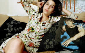 Amy Winehouse on the couch